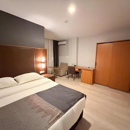 Grandova Отель *