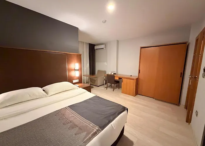 Grandova Отель *